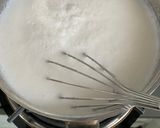 Foto langkah ke 1 dari resep Pudding almond leci.