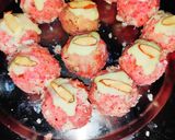 পনির ও নারকেল এর রুহ আফজা লাড্ডু (paneer o narkeler ladoo recipe in bengali) রেসিপি ধাপ - 2 ছবি