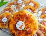 Foto langkah ke 11 dari resep Pizza Mini Ide Jualan 2000an.