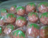 Foto langkah ke 7 dari resep Bolu kukus karakter_ strawberry 🍓🍓.