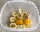 A picture of step 3 of Banana Pancakes (no flour).
