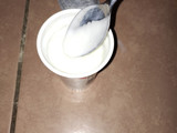 Yogurt casero con azúcar