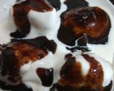 A picture of step 9 of Dahi Bhalle chaat.