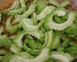 A picture of step 4 of Bitter gourd in salted egg yolks.
