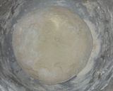 Kolbászkrémes kiflik recept fázis 1 fotója