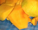 Foto langkah ke 2 dari resep Rujak mangga cobek.