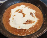Foto del paso 4 de la receta: Pollo relleno de huevo duro, york y queso en salsa de vino de Oporto