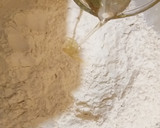 Foto del paso 5 de la receta: Masa para pizza - pizza de carnes frías