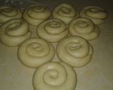 A picture of step 8 of Soft layered chapati.