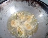 Foto langkah ke 3 dari resep Telur dadar kelapa parut.