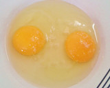 Foto del paso 2 de la receta: Tortilla benedictina o de langostinos
