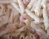 Foto del paso 3 de la receta: Pasta con camarones a los 4 quesos
