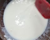 A picture of step 3 of Spaghetti In White Sauce.