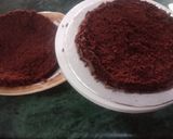 A picture of step 7 of Jungle theme cake.