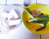 Foto langkah ke 1 dari resep Sup Tahu Putih Kuah Homemade Dashi.