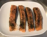 Une image de l'étape 4 de Pavés de saumon à l aneth et nigelle.