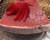 Foto del paso 3 de la receta: Torta helada bavaroise de leche de coco y frutilla