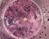 A picture of step 1 of Black Currant summer cooler juice.