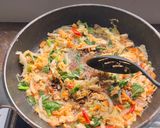 Foto langkah ke 5 dari resep Mie Goreng Sayur Sehat.