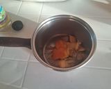 Foto del paso 2 de la receta: Te de jengibre y naranja🍯🍊🫚 con sabor a anís, miel