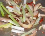 辣豆瓣醬炒肉片便當的食譜步驟3照片