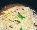 कोळंबी बिर्याणी (kolambi biryani recipe in marathi) रेसिपी स्टेप 3 फोटो 