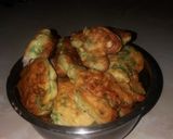 Foto del paso 7 de la receta: Buñuelos de espinaca, acelga, lechuga 💟
