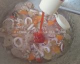 Foto langkah ke 4 dari resep 153. Cumi Saus Tomat.