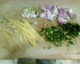 A picture of step 2 of Besan ke Mix pakorey.