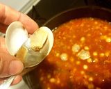 Foto del paso 8 de la receta Garbanzos con Almejas y Fideos "entomataos"