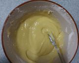 Foto langkah ke 4 dari resep Bolu pisang No Mixer Ukuran Sendok.