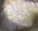 عکس مرحله 1 از دستور عدسي با پياز داغ و گلپر