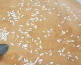 A picture of step 4 of Besan ka halwa.