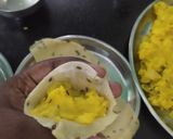 A picture of step 2 of Aloo samosa.