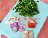 Foto langkah ke 1 dari resep OSENG KIKIL cabe hijau.