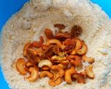 A picture of step 7 of Rava Ladoo.