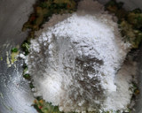 આલુ મેથી થેપલા.(aloo methi thepala recipe in Gujarati) રેસીપી સ્ટેપ2ફોટો