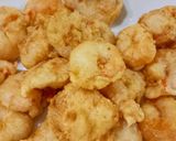 Foto langkah ke 5 dari resep Udang Goreng Tepung.