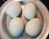 A picture of step 1 of Egg Masala.