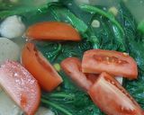 Foto langkah ke 5 dari resep Sayur Bayam Bakso.