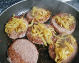 Foto del paso 3 de la receta: Hamburguesa a mi estilo
