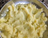 A picture of step 1 of Aloo chokha.