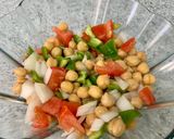 Foto del paso 3 de la receta Ensalada de garbanzos con atún