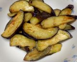 รูปขั้นตอนการทำที่ 2 ของ มะเขือม่วงผัดหมูสับซอสมิโซะ (Nasu Hikiniku Miso Itame)