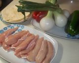 Foto del paso 1 de la receta Fajitas de solomillo de pollo y pimientos