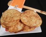 A picture of step 5 of Mathri (poori ya papri).