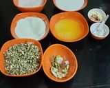 A picture of step 1 of Green sprouted moong halawa.