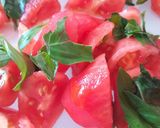 Foto del passaggio 3 della ricetta Insalata di riso con peperoni e pomodorini