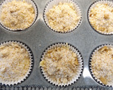 Foto del paso 3 de la receta: Magdalenas crocantes con nueces y coco