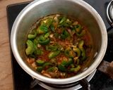 A picture of step 2 of Capsicum with gram flour 🫑🫑🧅🧅.